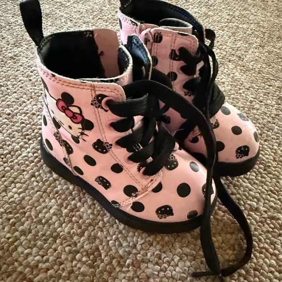 Hello Kitty Pink and Black Polka Dot Kids Boots - Picture 3 of 3